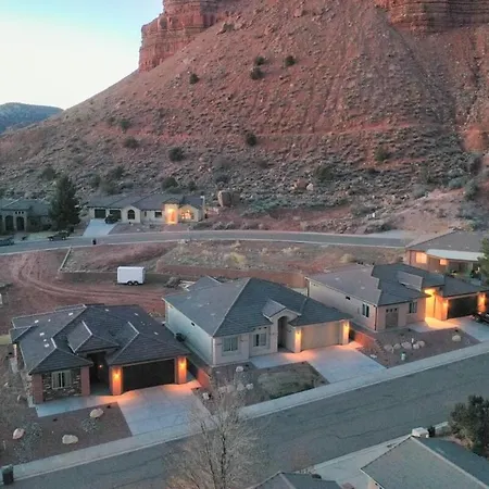 Red Canyon Bunkhouse At Kanab - New West Properties Exterior photo
