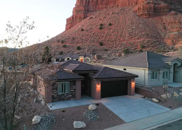 Red Canyon Bunkhouse At Kanab - New West Properties