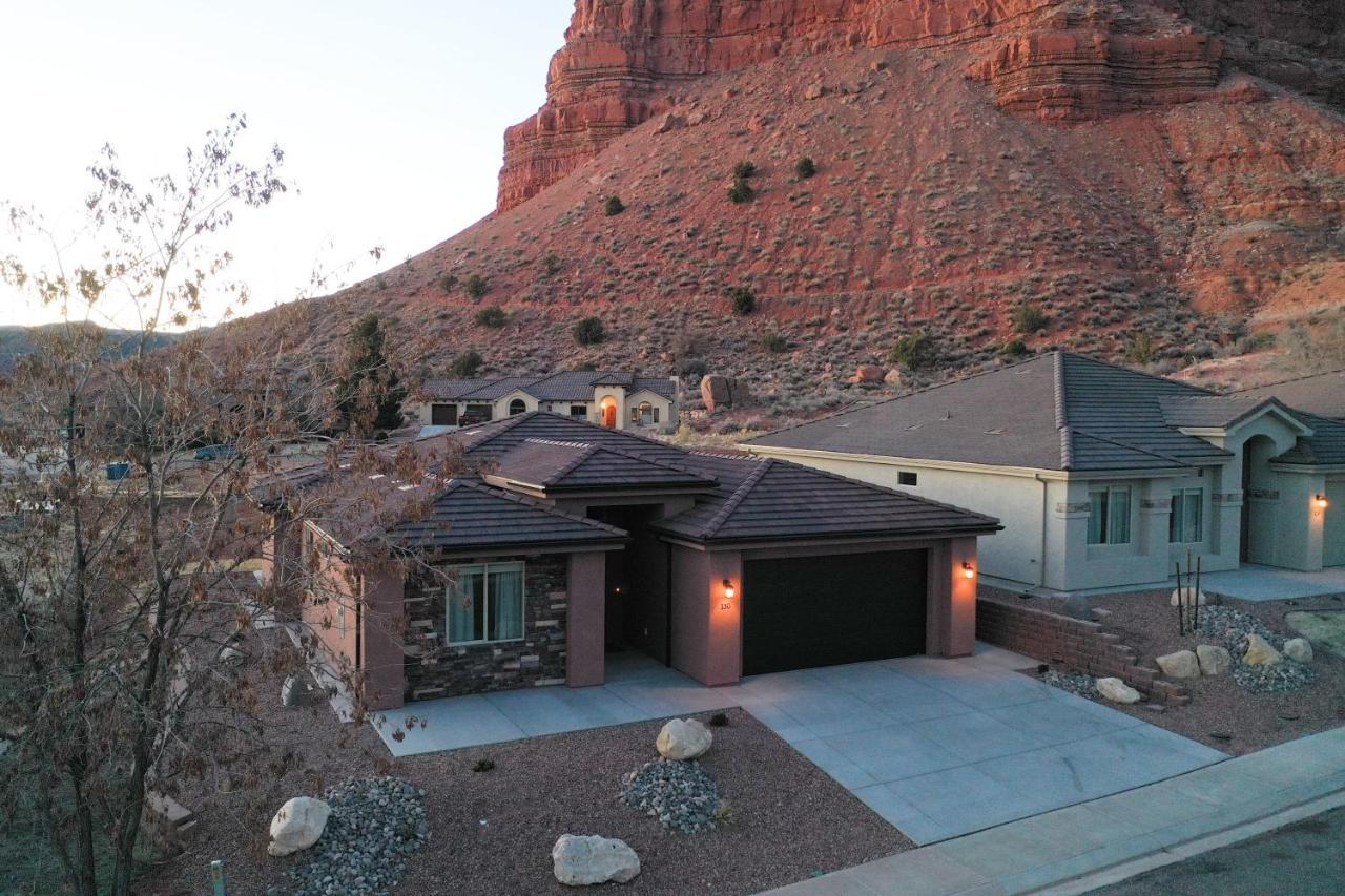 Red Canyon Bunkhouse At - New West *