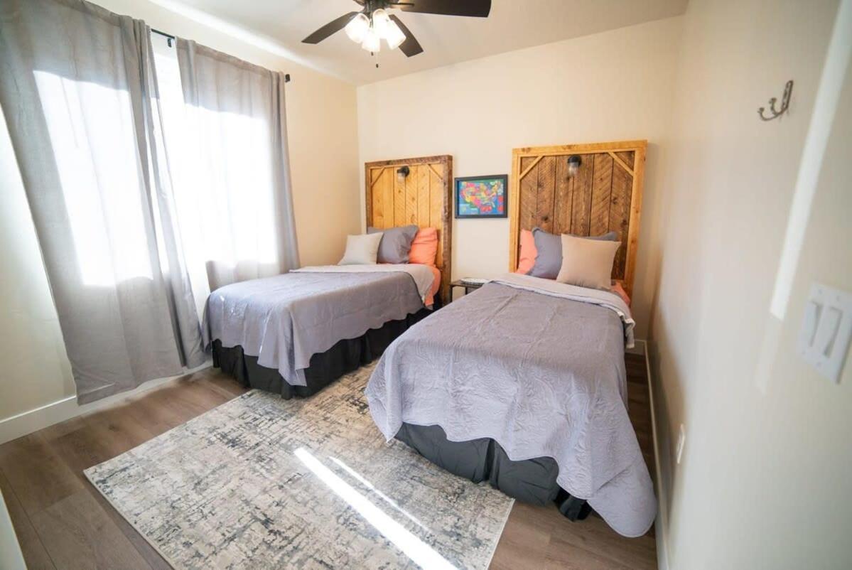 Red Canyon Bunkhouse At - New West